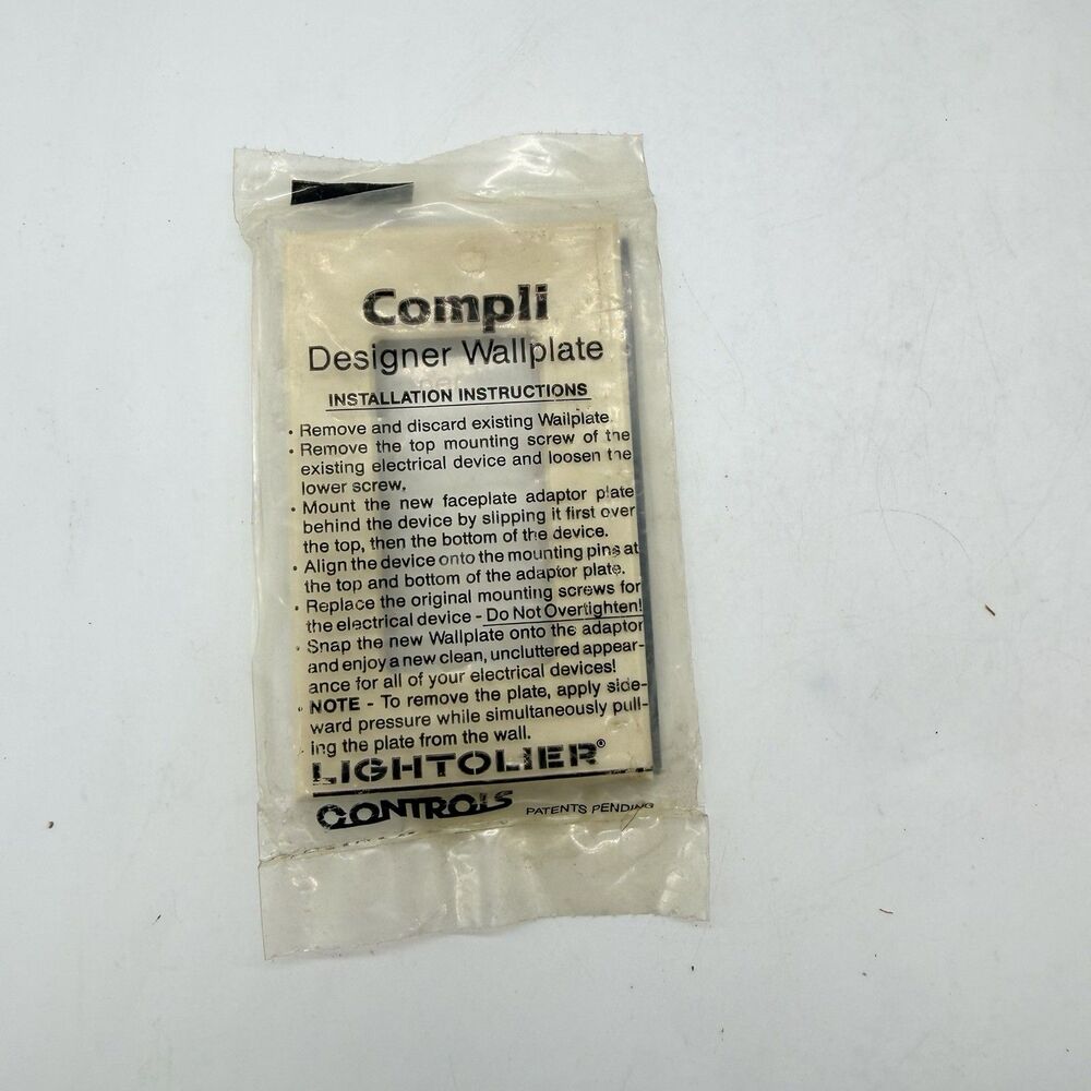 Lightolier Compli Designer Wallplate Ivory Screwless 1 Gang NOS